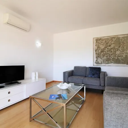 Marina Ii Apartment *